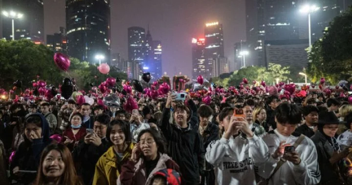 Çinin əhalisi azalmaqda davam edir 1949 cu ildən bəri bir ilk yaşanıb