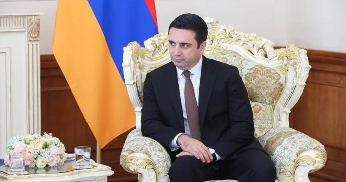 Симоняна пригласили в Москву