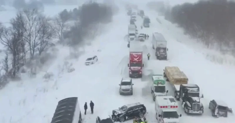 ABŞ də zəncirvari qəza 100 maşın bir birinə çırpıldı+Fotolar