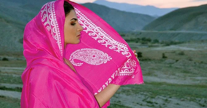 Qara baş örtükləri yerinə milli KƏLAĞAYIMIZ Geyim mədəniyyəti və milli özünüdərkin HARMONİYASI