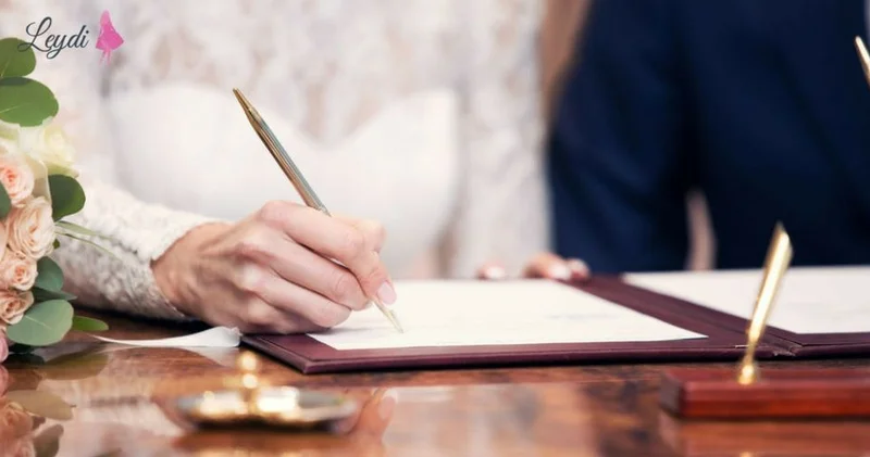 Niyə nikahda ilk imzanı qadın atır ? ARAŞDIRMA