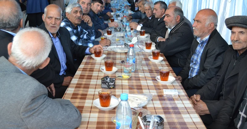 Tədqiqatçıdan yas mərasimlərində “Quran” oxunmasının lüzumsuz olduğunu düşünənlərə İLGİNC CAVAB...