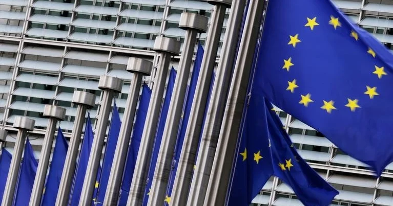 Евросоюз обсуждает беспрецедентный план кредита за счет российских активов