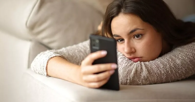 CNN: Американцы устали от ИИ и стали выбирать аналоговую технику