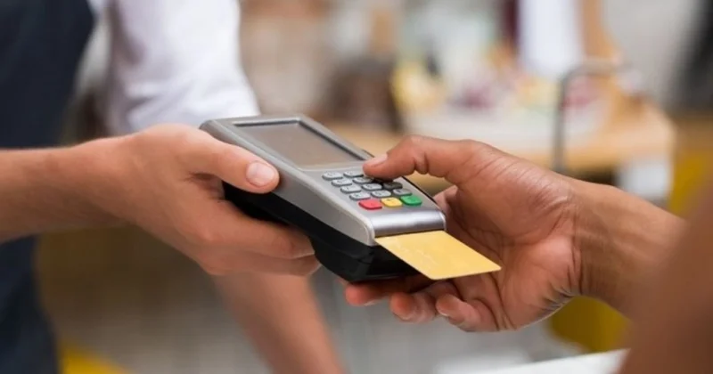 Restoranların xidmət haqqı tələbi qanunidirmi? CAVAB