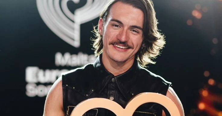 Daha bir ölkə seçimini etdi