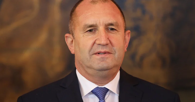 Sabah istefa verəcəyini açıqladı