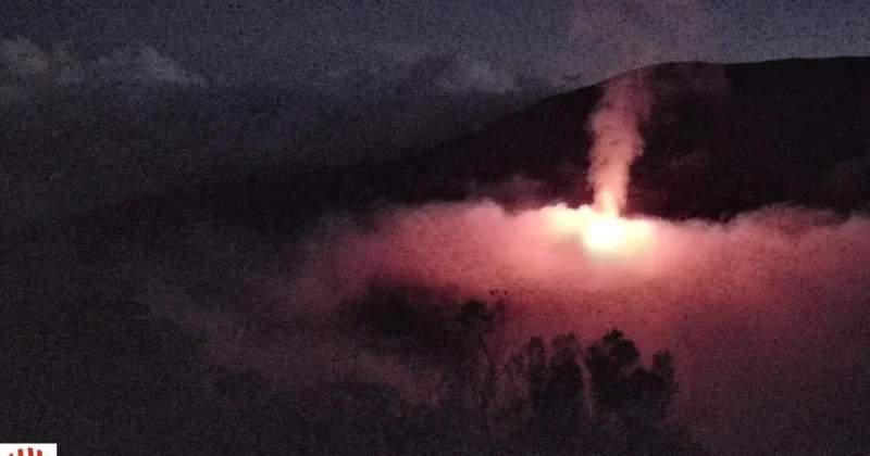 La Reünyonda “Piton de la Fournaise” vulkanı püskürməyə başlayıb