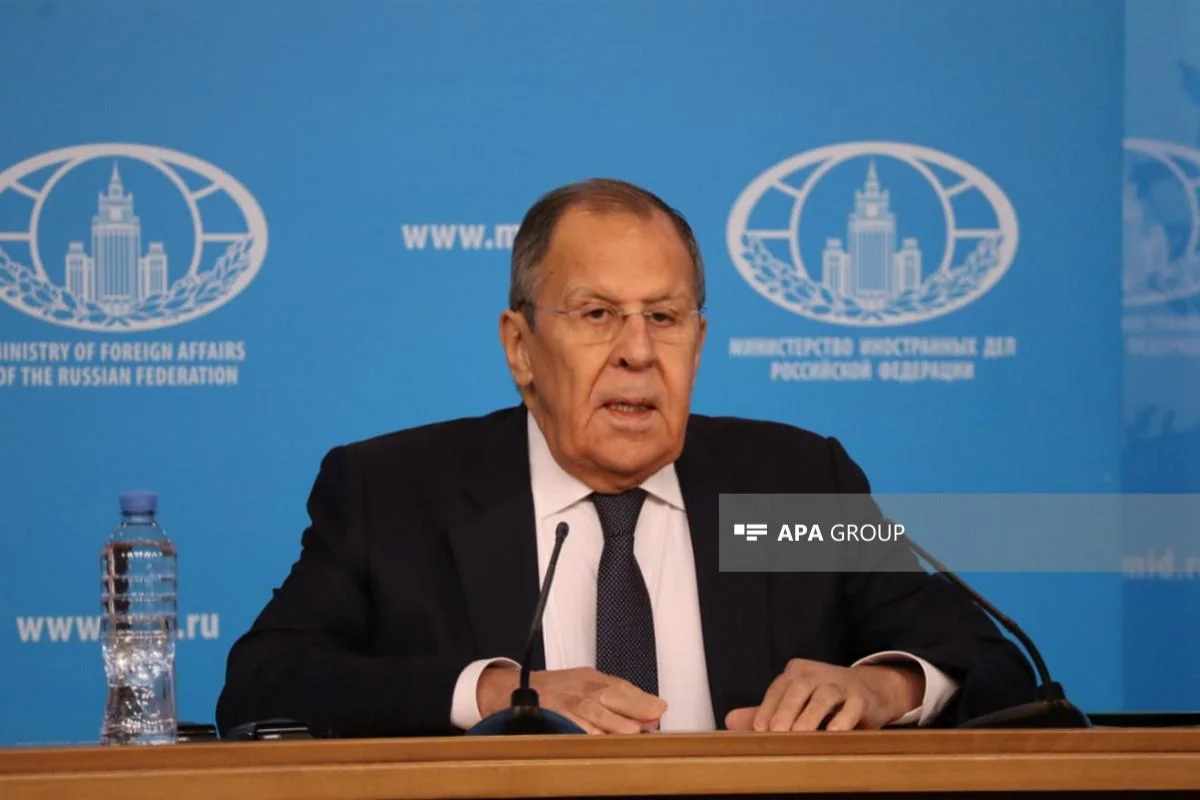 Lavrov Rusiyanın əmək miqrantlarına qarşı viza rejiminin tətbiqinə qarşı çıxıb