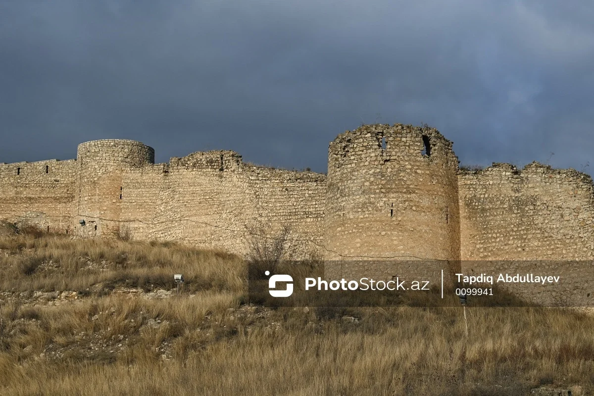 Düşmənə gözdağı Ermənistanın xarabalığa çevirdiyi ərazilərdə möhtəşəm yaşayış binaları tikilir