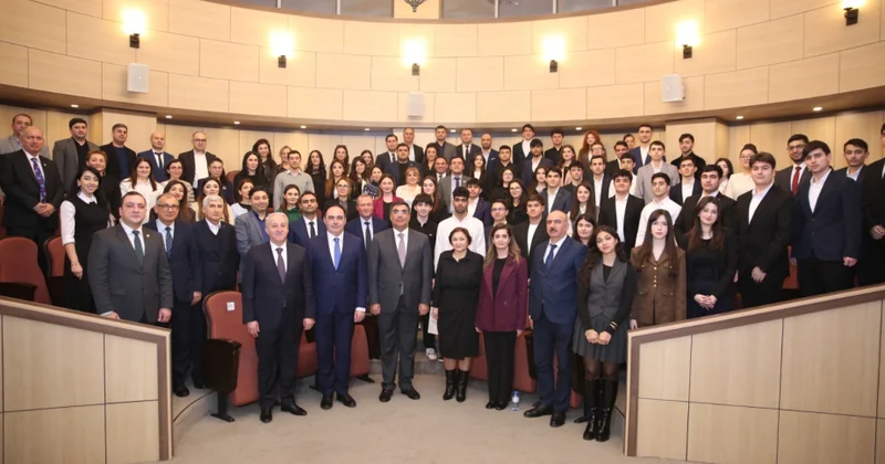 BANM tələbələrinə yeni təqaüd kartları paylanılıb