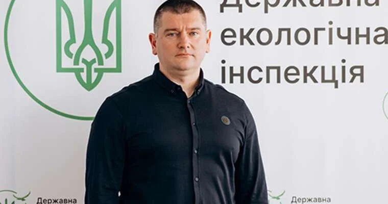 Украинский чиновник заявил, что нашел $653 тыс. в гараже у бабушки Minval Politika
