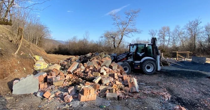 Qəbələdə meşə fondu torpağında qanunsuz tikinti aşkarlanıb, qanunamüvafiq tədbirlər görülüb