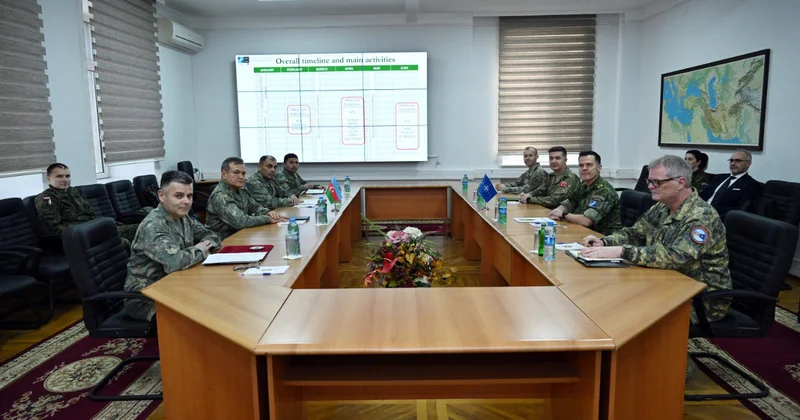 Представители Минобороны Азербайджана встретились с экспертами мобильной группы НАТО Minval Politika