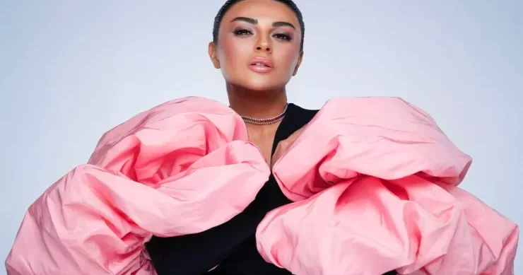 “Doya doya” ilə ilk solo konsert: Gülay səhnədə