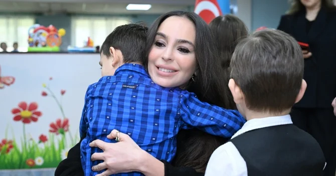 Leyla Əliyeva Tiranada Hannah və Rosafa uşaq evini və Mother Teresa Universitet Xəstəxana Mərkəzini ziyarət edib