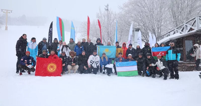 Азербайджанские спортсмены завоевали медали на Кубке тюркских государств по лыжному спорту ФОТО