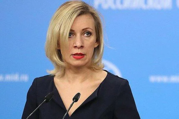 Zaxarova: Makron nüvə silahı ilə manipulyasiya edir