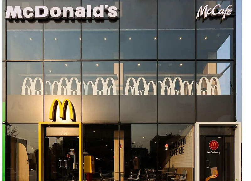 “İnşaatçılar” metrosunun yaxınlığında yeni “McDonald’s” restoranı açılıb FOTO VİDEO