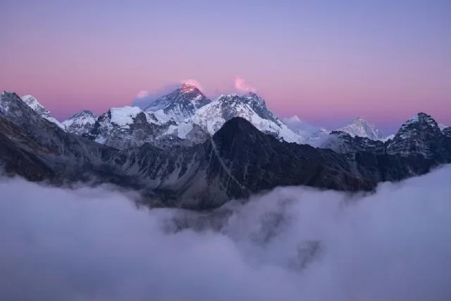 Havaydakı Mauna Kea Everest dağından hündürdür