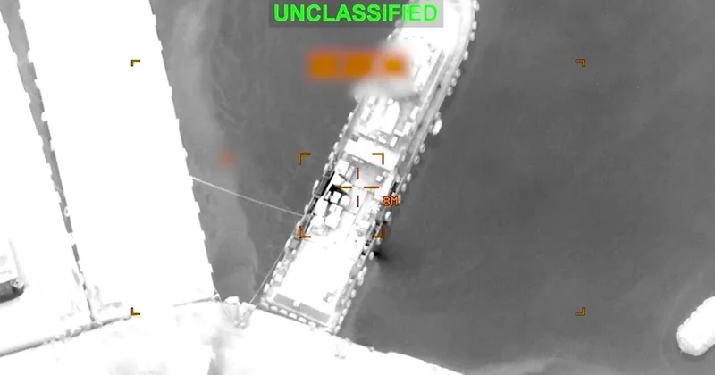 США опубликовали кадры ударов по военно морским целям Ирана ВИДЕО