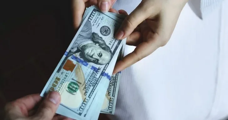 Денежные переводы физлиц из Азербайджана в Италию выросли почти на 30%