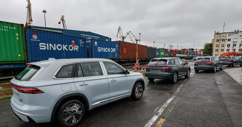 Экспорт китайских автомобилей в Россию сократился в пять раз за год
