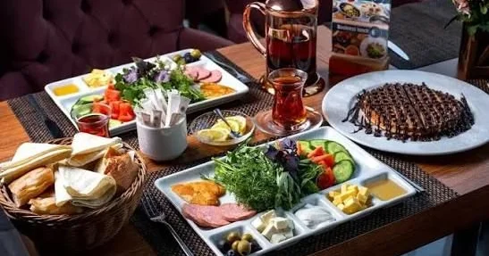Ramazandan sonra ilk səhər yeməyi: Mədəni yormaq olmaz