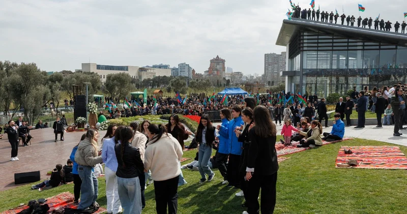 Paytaxtda möhtəşəm Novruz şənliyi FOTO
