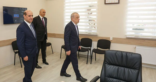 Zaur Mikayılov regional bölmənin yeni binasında Fotolar