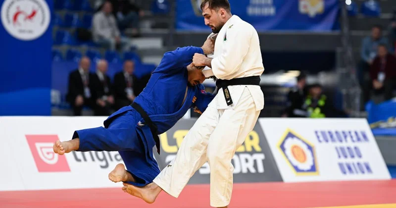 Зелим Коцоев вышел в четвертьфинал ЧЕ по дзюдо ВИДЕО