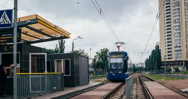 Kiyevin bir hissəsində elektrik kəsintiləri və nəqliyyat dayandı