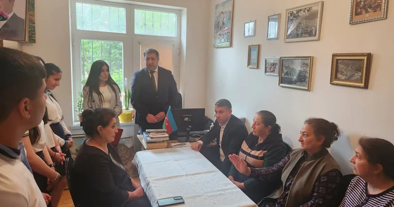 Tariximizi öyrənək əmanətlərimizi qoruyaq FOTOLAR