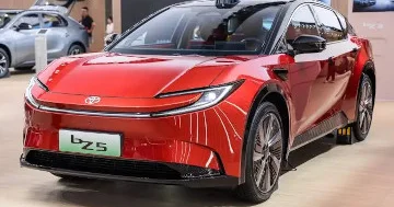 Toyota şık rəqibi Tesla Model Y ni geridə buraxdı..?