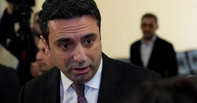 Alen Simonyan: Robert Köçəryanı həbsdə görürəm