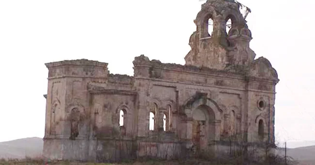 Ermənilər torpaqlarımızı işğal altında saxladıqları dönəmdə həm məscidləri, həm də kilsələri dağıdıblar