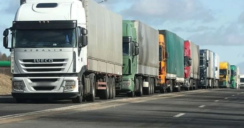 Qırmızı Körpü” gömrük postunda 50 avtomobil gözləyir