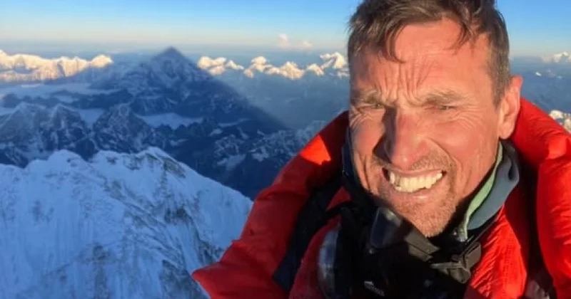 Britaniyalı alpinist 19 cu dəfə Everestə qalxaraq yeni rekord müəyyənləşdirib