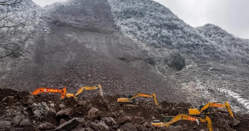 Çində torpaq sürüşməsi baş verib: ölənlər var