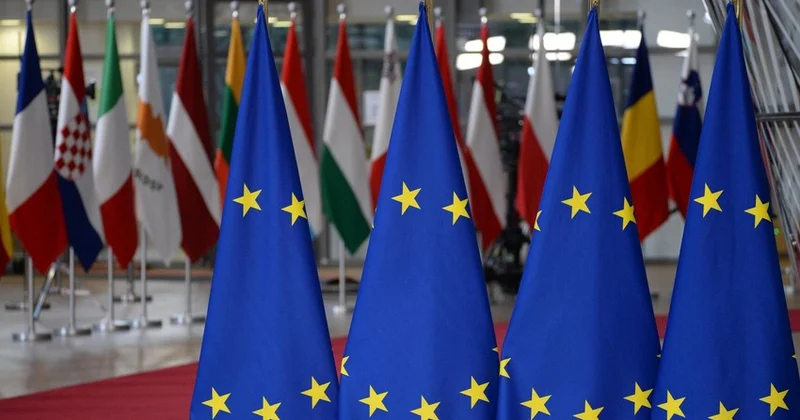 Avropa İttifaqı silahlanmaq və Ukraynaya yardım üçün 150 milyard avro ayırır