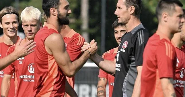 Kloze Mahirin ayrılıq qərarından danışdı