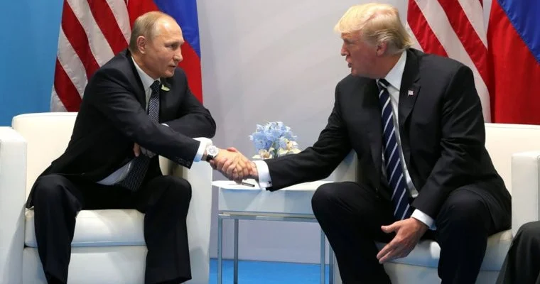 Путин и Трамп договорились продолжить диалог по Украине