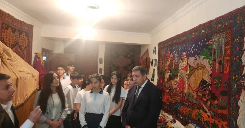 “Konstitusiya və Suverenlik İli” çərçivəsində 18 May Müzeylər günü ilə əlaqədar “ Tariximizi öyrənək əmanətlərimizi qoruyaq” mövzusunda tədbir keçirilib