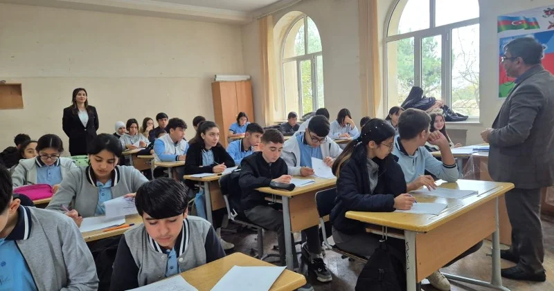 Şagirdlərin monitorinqləri: Əlavə stress, gərginliyə ehtiyac və əsas yoxdur