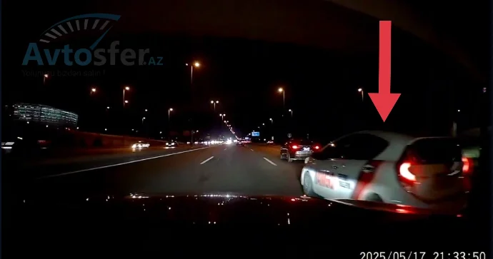 Hava limanı yolunda ara işləyən taksi sürücüsünün saxlanılma anı VİDEO
