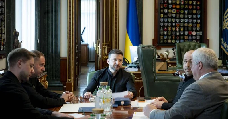 Zelenski: Ukrayna müharibəni dayandırmağa çalışır