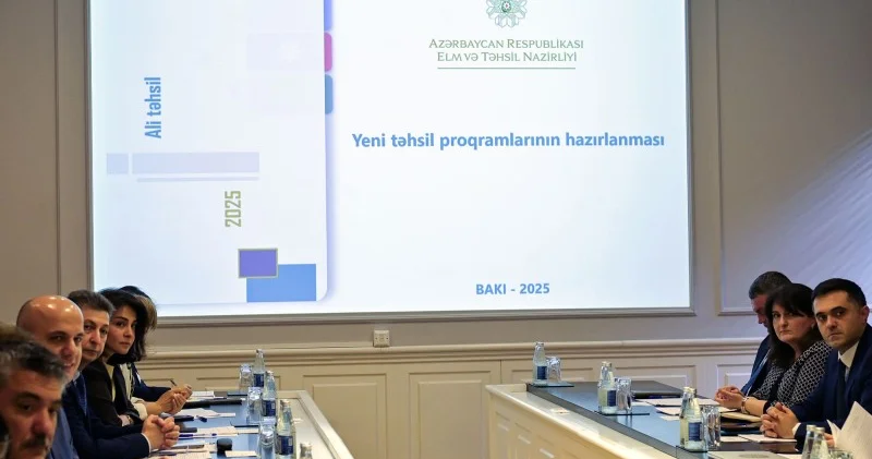 Ali təhsil proqramlarının hazırlanmas Komissiyasının növbəti iclası keçirilib