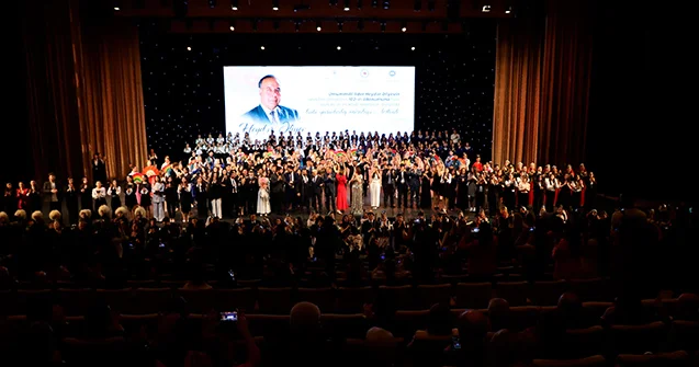 Bədii yaradıcılıq müsabiqə festivalının yekun konserti keçirildi Fotolar