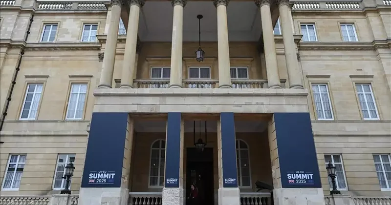 Böyük Britaniya Avropa İttifaqı sammitindən sonra birgə bəyanat yayılıb