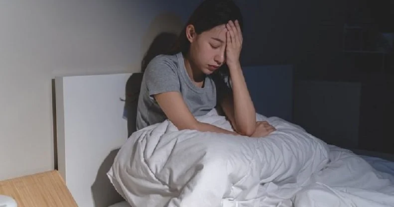 Gecə yarısı qəfil oyanmaq ciddi sağlamlıq problemlərindəndir